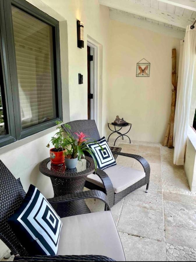 Entire Private Beautiful 2 Bedroom Plus Den House With Gated Front&Back Yard And Free Parking 10Min Drive To Miami Beach Eksteriør billede