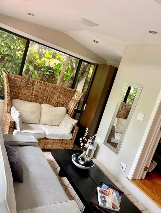 Entire Private Beautiful 2 Bedroom Plus Den House With Gated Front&Back Yard And Free Parking 10Min Drive To Miami Beach Eksteriør billede